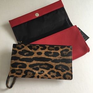 Tahari 2 in 1 Wristlet Clutch